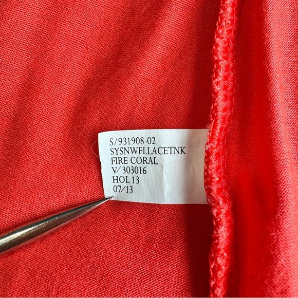 BANANA REPUBLIC Crewneck Lacey Tank Top Size S Fire Coral Floral Overlay Fitted - Picture 9 of 10